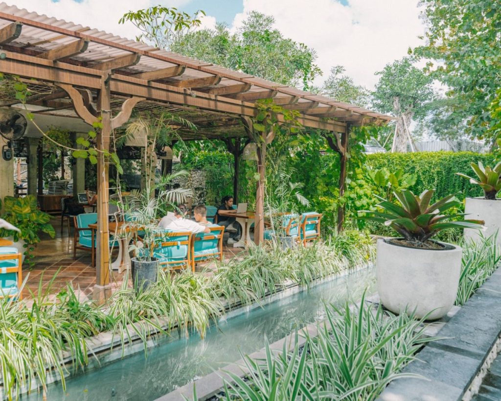 Remote working cafe at Colabo Cafe Jimbaran Bali with high speed wifi